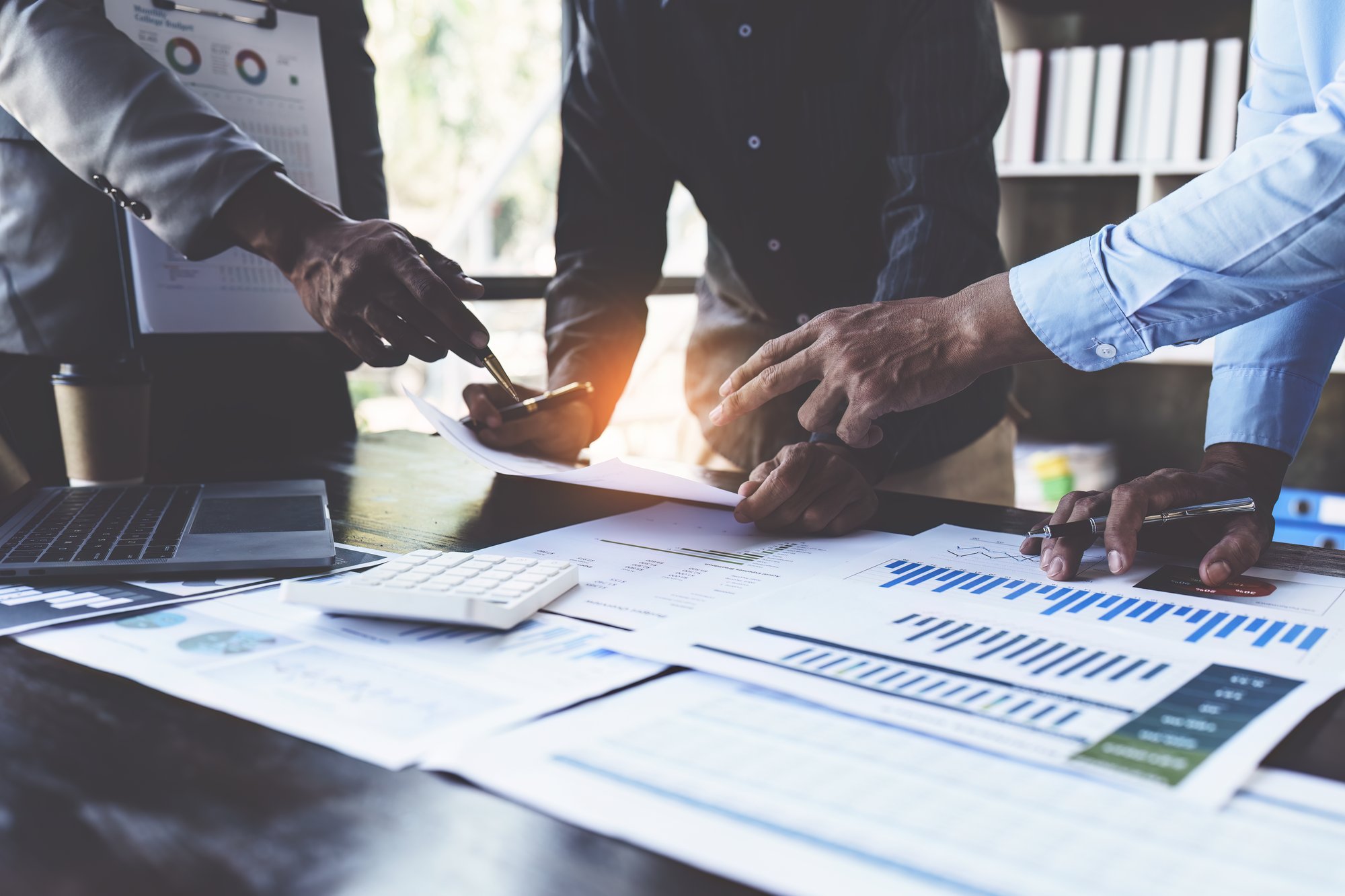 business-people-accountant-or-financial-expert-ana-2025-02-18-15-17-27-utc