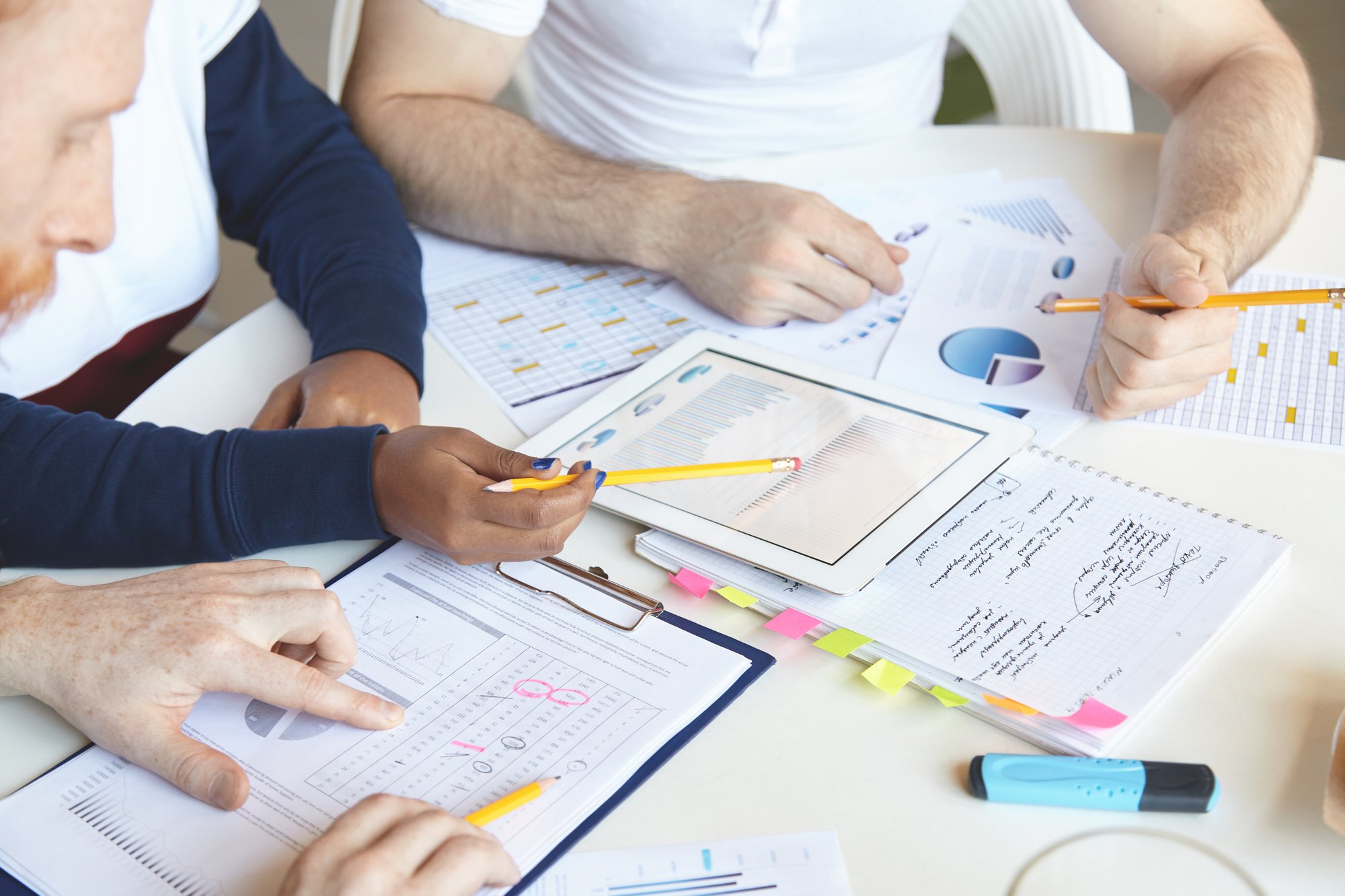 creative-people-of-diverse-ethnicities-working-on-2025-01-24-02-59-30-utc